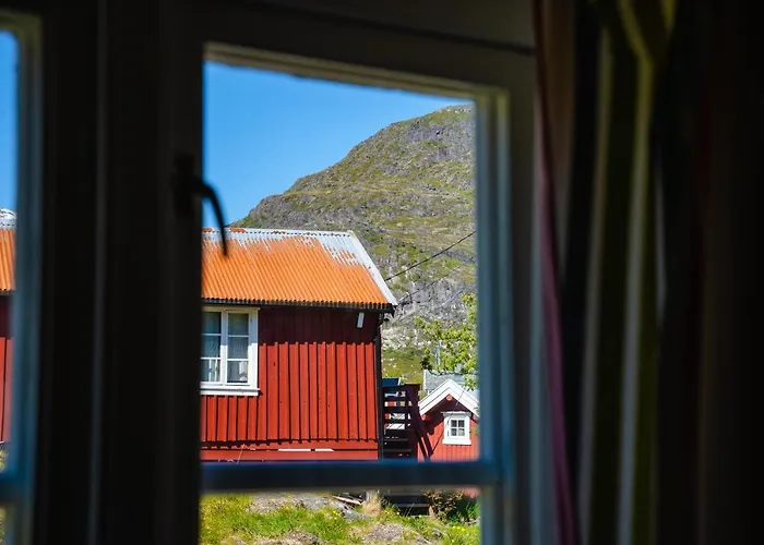 Klingenberg Rorbuer Деревянный коттедж *