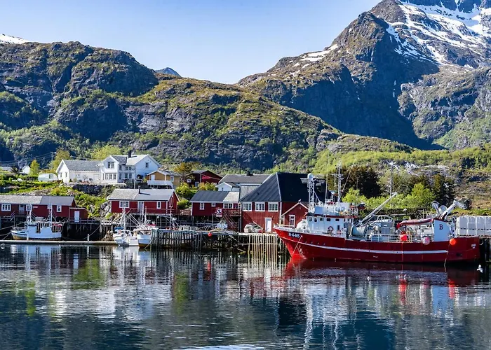 Klingenberg Rorbuer Деревянный коттедж Сёрвоген