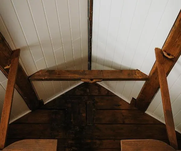 Деревянный коттедж Klingenberg Rorbuer Сёрвоген