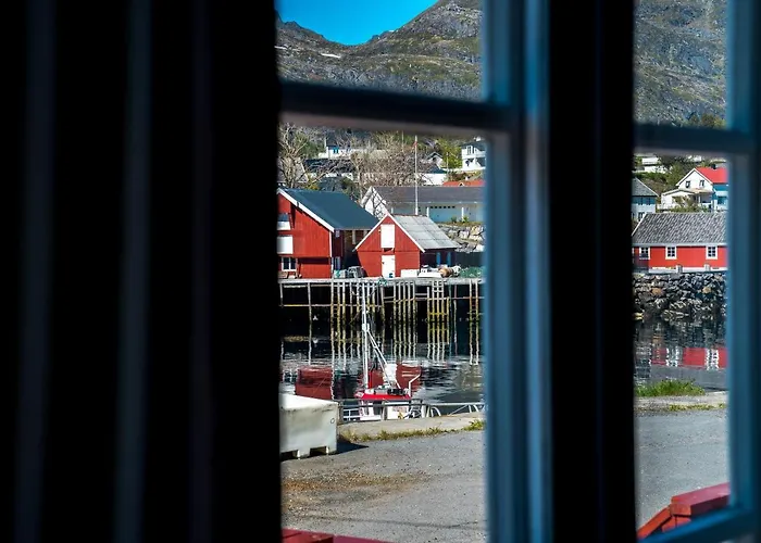 Деревянный коттедж Klingenberg Rorbuer *