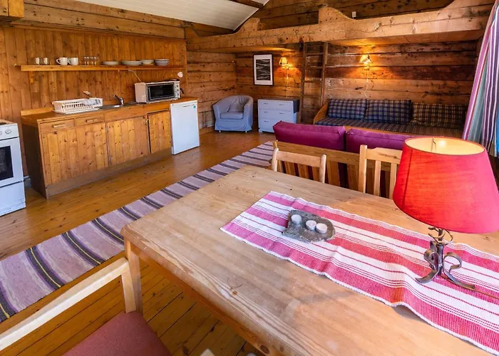 Деревянный коттедж Klingenberg Rorbuer Сёрвоген